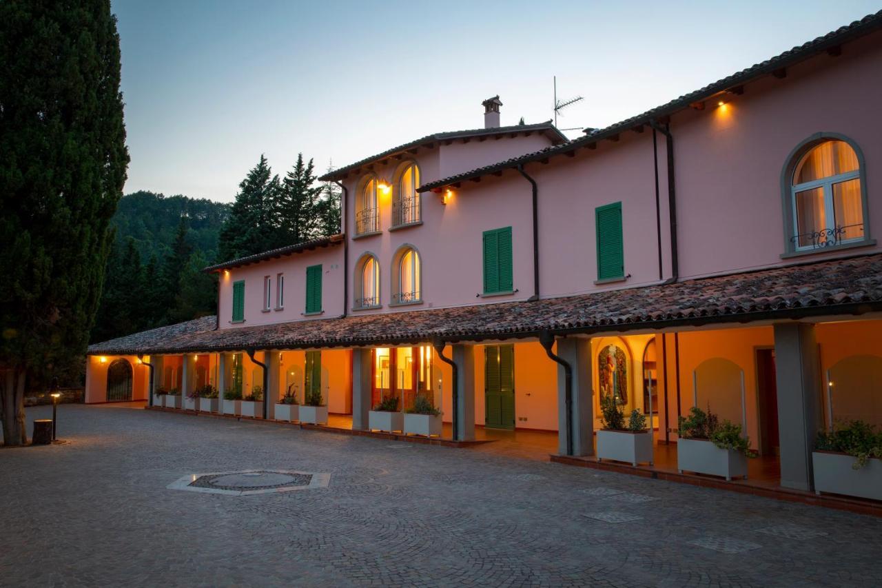 Bellosguardo Resort Modigliana エクステリア 写真