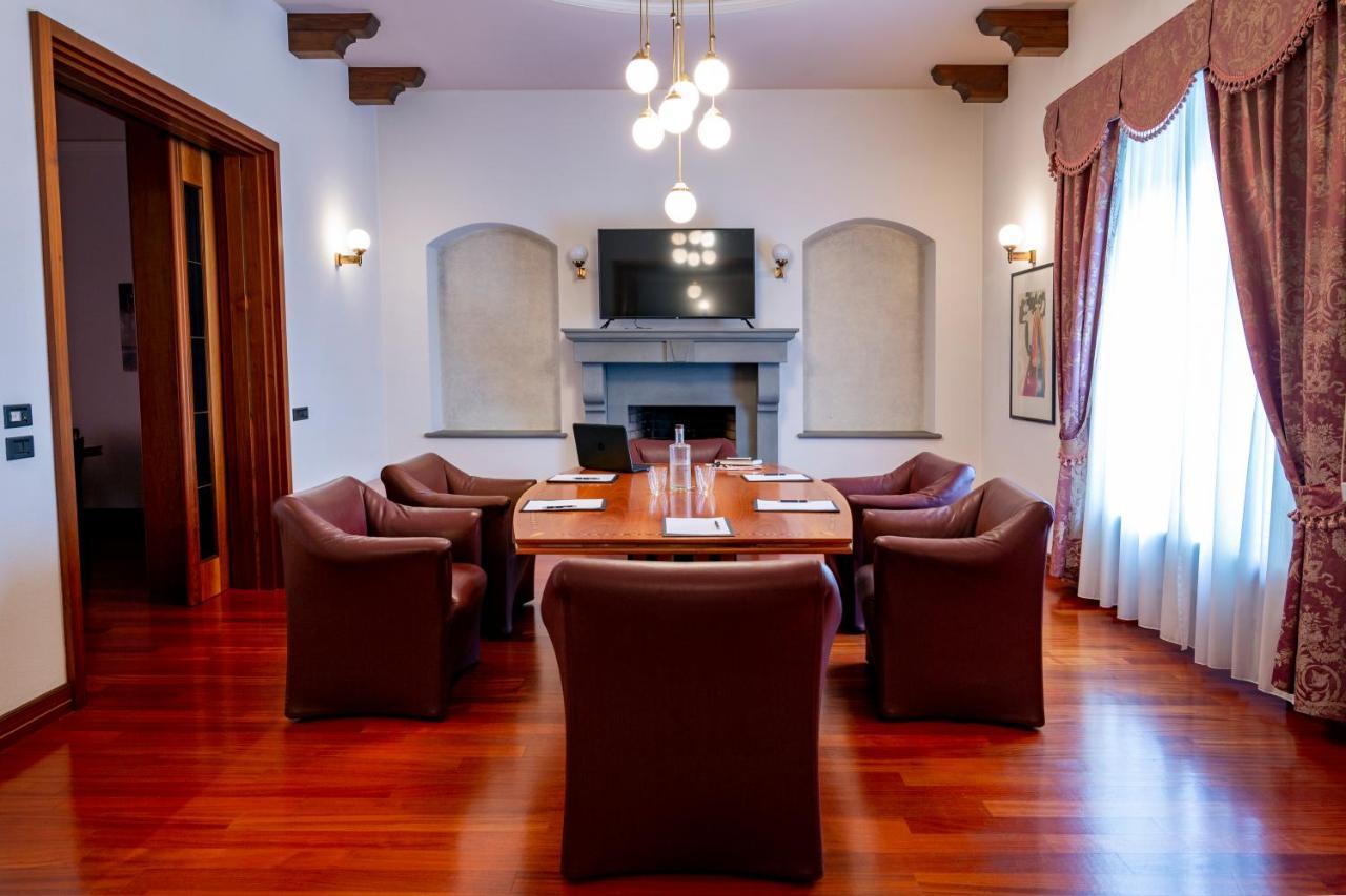 Bellosguardo Resort Modigliana エクステリア 写真